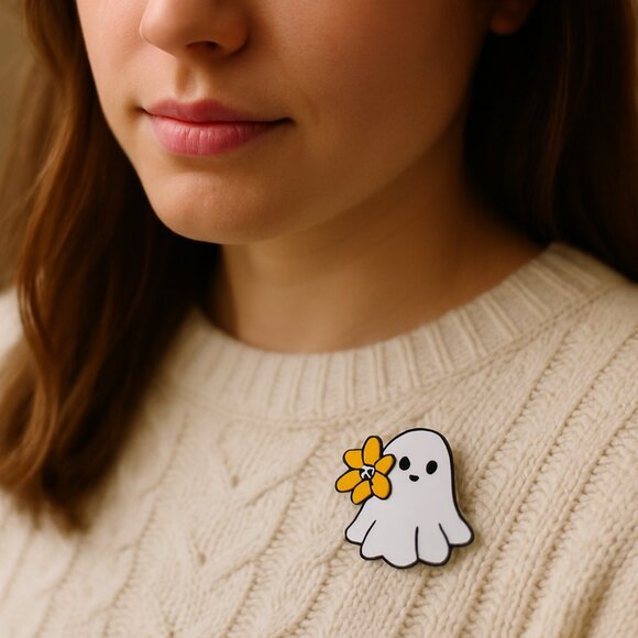 🔴WAS $12 Halloween Ghost Tac Pin Enamel with Flower 1 Inch  White Black New NWT - Picture 1 of 7